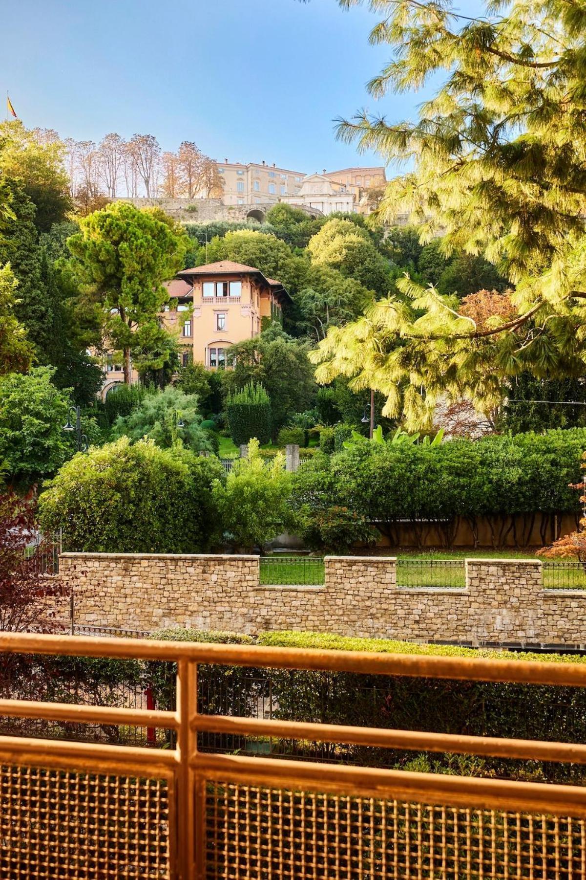 100M Dalla Funicolare Di Citta Alta- 10 Ospiti Bergamo Kültér fotó